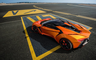 Car runway yellow arrow night - nice looking car free wallpaper