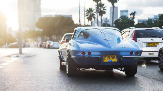 Blue car city skyline mountain - a blue car free wallpaper