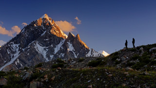 Mountain dawn people clouds city - sunset free wallpaper