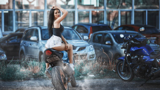 Aramenta diathne vail motorcycle urban - a motorcycle in front free wallpaper