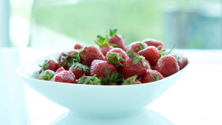 Strawberry parfait berry flowers food - a bowl of strawberries free wallpaper