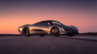 Silver sports car sunset pink - unreal engine 5 free wallpaper