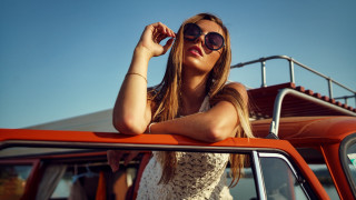 Woman sunglasses car rack fashion - sunglass free wallpaper