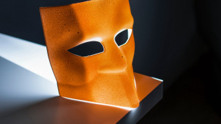 Mask table light abstract sculpture - free textures wallpaper
