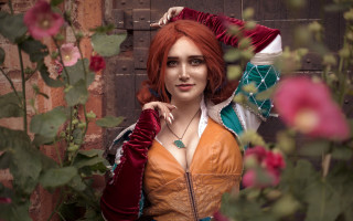 Redhair greenandwhite top garden cosplay - art nouveau free wallpaper