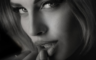Woman ring blackandwhite darkbackground promotional - her finger free wallpaper