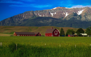 Red barn green field mountain - a red barn free wallpaper