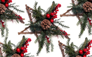 Christmas pine cones berries reindeer - pine free wallpaper