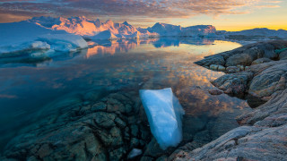 Iceberg lake mountains sunset colorful - a colorful sky free wallpaper