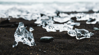 Ice crystals beach rock aurora - rock and water free wallpaper