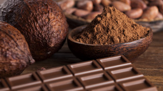 Cocoa nuts basket bokeh photorealistic - verdadism free wallpaper