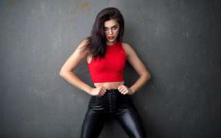 Elina karimova red top black - a red top free wallpaper
