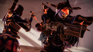 Armor horns glowing desert sky - two person free wallpaper