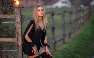 Woman fence crossed legs blonde - black stocking free wallpaper