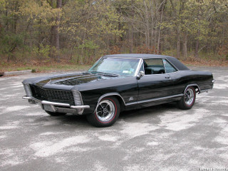 Black car parked forest trees 2 - eleanor best free wallpaper