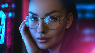 Woman glasses neon background glowing - affinity photo free wallpaper