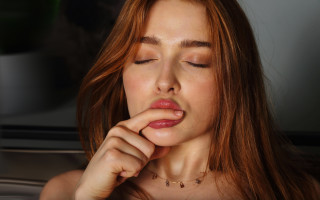 Elina karimova seductive mannerism closed - her lip free wallpaper