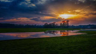 Sunset pond tree clouds landscape - beautiful landscape free wallpaper for desktop
