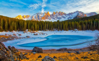 Lake mountains trees snow rocks - tree and mountains free wallpaper