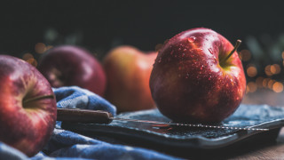 Apple knife fork stilllife food - a cloth free wallpaper