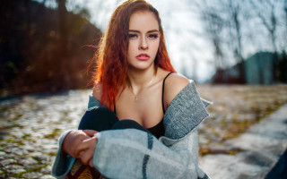 Red haired woman bench snow - her arm free wallpaper