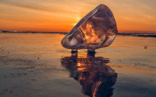Broken glass beach sunset ecological - ice free wallpaper