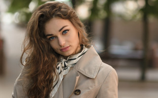 Elina karimova trench coat blue - eye free wallpaper for desktop