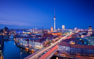 Berlin secession bridge river cityscape - berlin secession free wallpaper