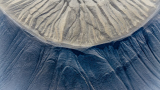 Large rock formation blue sky - andreas gursky free wallpaper
