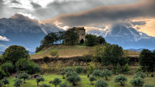 House hill mountains clouds romanesque - enzo cucchi free wallpaper