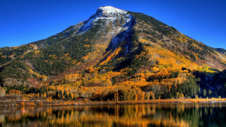 Mountain lake trees sky ecological - a blue sky in the background free wallpaper for desktop