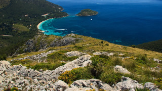 Mountain lake island panorama nature - cagnaccio di san pietro free wallpaper