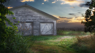 Barn broken door window sunset - a broken window free wallpaper