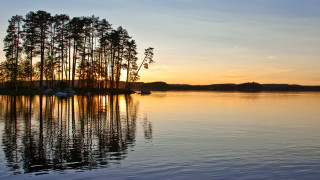 Lake bridge city sunset trees - a few boat free wallpaper