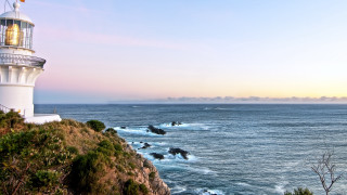 Lighthouse cliff ocean sunset australian - a lighthouse free wallpaper