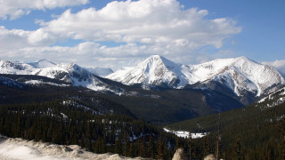 Snowy mountains blue sky beach - ada hill walker mountain free wallpaper