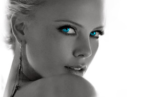 Woman blue eyes necklace serious - computer art free wallpaper