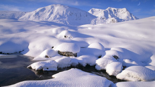 Snowy mountain stream puzzle scene - domirinic fegallia free wallpaper