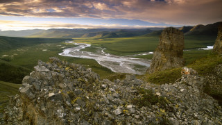 Rocky mountain river forest sunset - a mountain range in the background free wallpaper