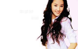Woman long hair smiling white 4 - a white shirt and jeans free wallpaper