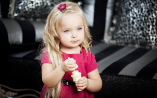 Little girl holding pastry serious - caroline lucy scott free wallpaper