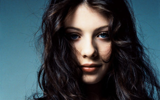 Woman long hair blue eyes 8 - a picture free wallpaper