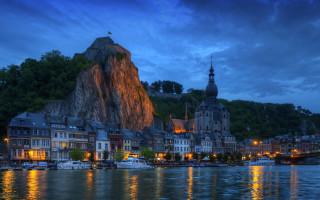 City mountain water nighttime scenery - a city free wallpaper
