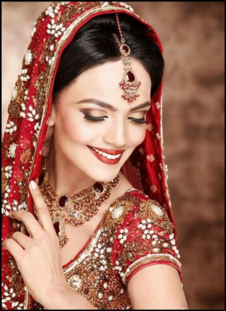 Woman red gold bridal outfit 5 - her chest free wallpaper