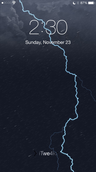 Weather clock lightning time 2 - dramatic free wallpaper