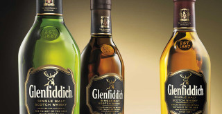 Three bottles wine 3d render - the other free wallpaper