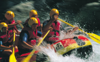 Raft people river paddles rain - river free wallpaper