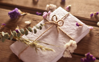 Napkin tied twine mail art - paper texture free wallpaper
