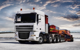 Semi truck trailer snowy scene - a trailer free wallpaper