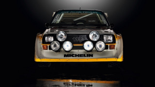 Yellow bumper car headlights dark - a car free wallpaper